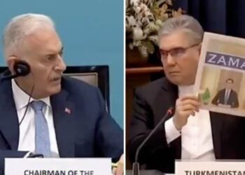 Zaman Gazetesi’ni görünce donup kaldı