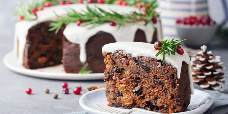 Zehirli Noel Kekiyle Kardeşlerini ve Yeğenini Öldürdü! Kocasını da Birkaç Ay Önce Zehirlediği Ortaya Çıktı