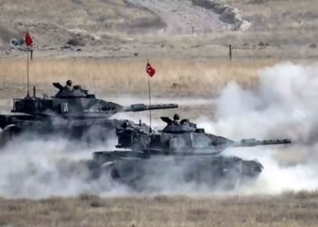 ‘Ankara, Trump göreve başlamadan YPG’ye operasyon başlatabilir’