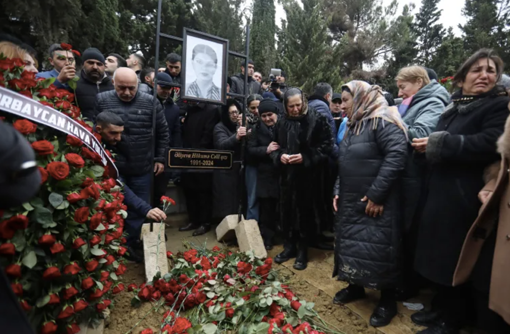 ‘İnsanlıktan yoksunluk’: Azerbaycan uçak kazası nedeniyle Rusya’ya neden kızgın?