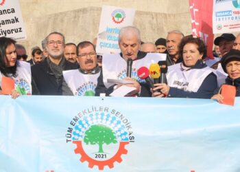 Emekliler: Rakamlar yalan yoksulluk gerçek