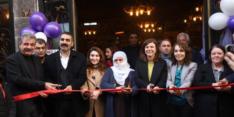 Sûr’da halk lokantası açıldı