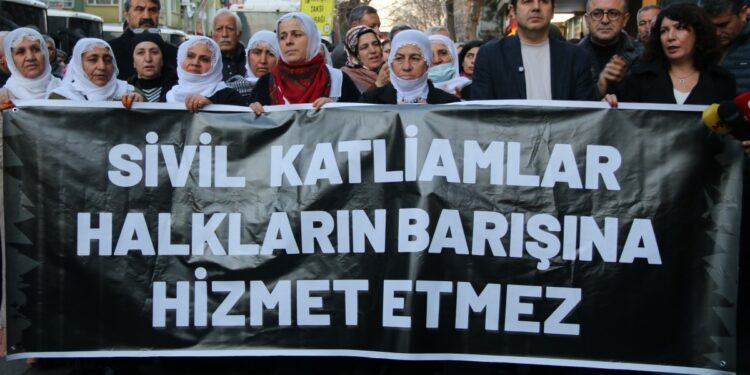 Saldırılar protesto edildi: Birlikte yaşamı ucuz politikalara kurban etmeyin