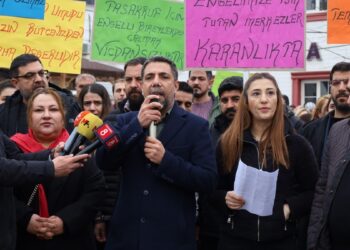 Amed’teki rehabilitasyon merkezleri çifte standarda karşı iş bıraktı