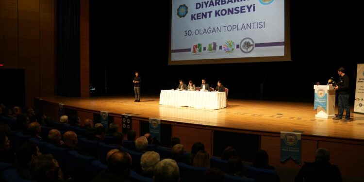 Amed Kent Konseyi 4 yıllık eylem planını belirledi