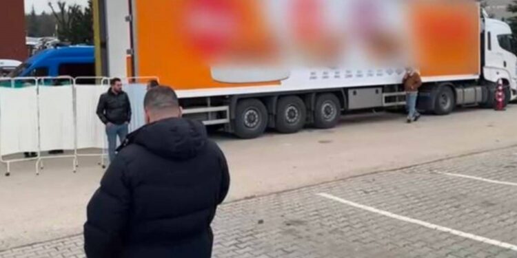 Morg doldu, cenazeler soğuk hava deposuna konuldu