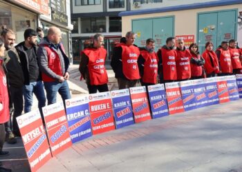 Êlih’te belediye işçileri nöbet eylemi başlattı