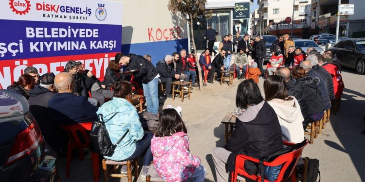 Kayyımın işten attığı işçilerin eylemi 2’nci gününde