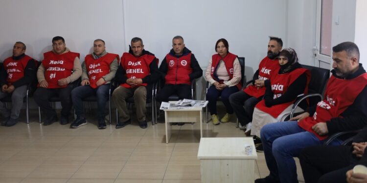 Kayyımın işten attığı işçilerin eylemi 6’ncı gününde