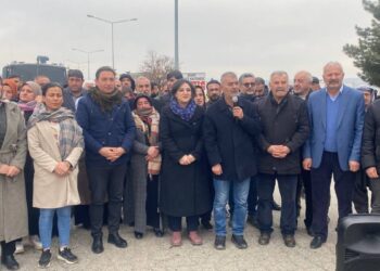 ‘Cezaevlerindeki dayatmalara derhal son verin’