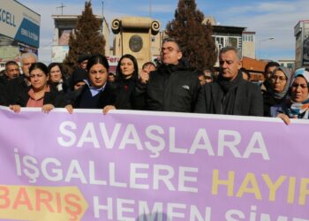 Îdir’da yürüyüş: Rojava’ya saldırılar durmalı, statüsü tanınmalı