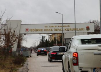 İmralı Heyeti’nin Demirtaş ziyareti başladı