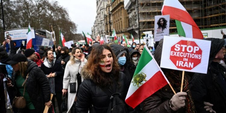 İran’da bir yılda 31 kadın idam edildi