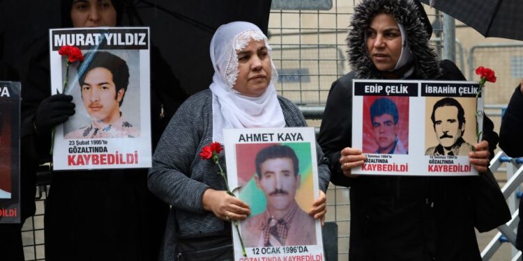 Cumartesi Anneleri Güçlükonak Katliamı için adalet istedi