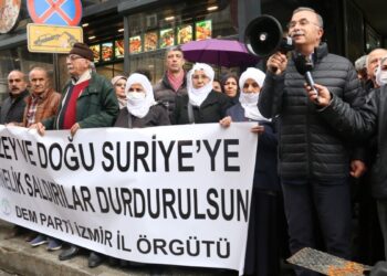 Saldırılara bir tepki de İzmir’den