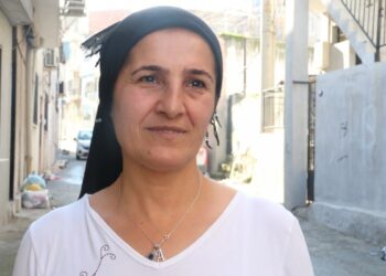 Yoksulluk derinleşiyor: Çocuğunu okuldan aldı