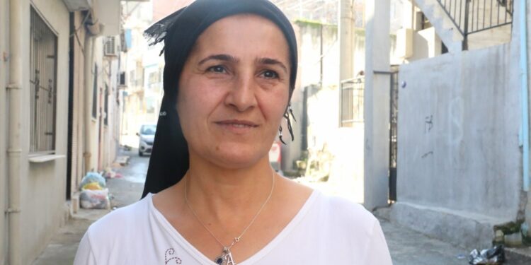 Yoksulluk derinleşiyor: Çocuğunu okuldan aldı