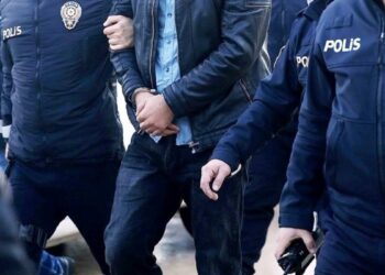 Katledilen gazetecilerin fotoğraflarını paylaşan 10 kişi gözaltına alındı