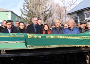 Tuncer Bakırhan’ın babası toprağa verildi