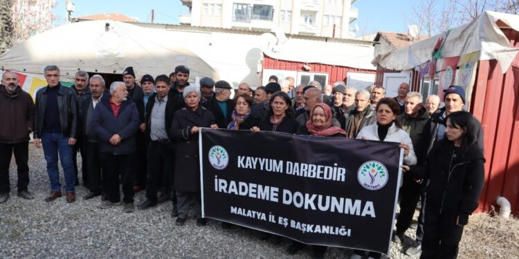 Kayyım protestosu: Belediyeler halkındır