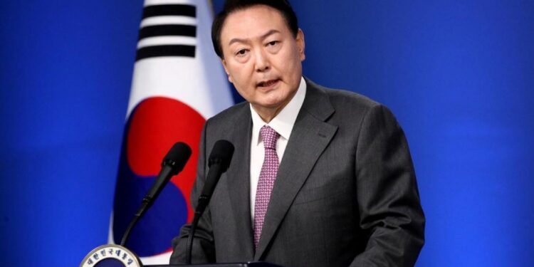 Güney Kore Devlet Başkanı Yoon Suk tutuklandı