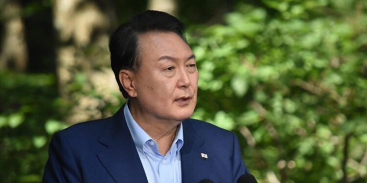 Güney Kore eski Devlet Başkanı Yoon Suk Yeol hakkında tutuklama kararı