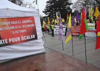 BM önünde Tişrîn’de sivillere saldırılara tepki