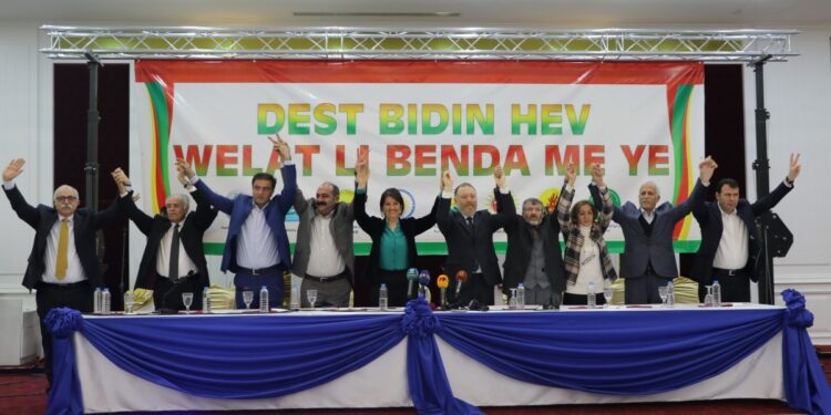 Azadî Partisi Genel Başkanı: Birlik olunursa Kürtlerin statüsü sağlanır