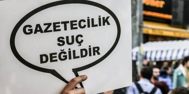 DFG: Tablo ağırlaşıyor, baskı ve sansüre dur de