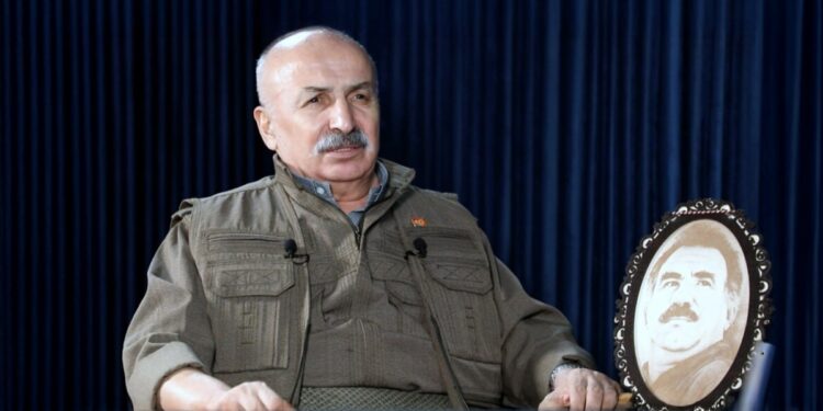 Karasu: Önder Apo ‘çatışmasız ve şiddetsiz sorunu çözelim’ diyor