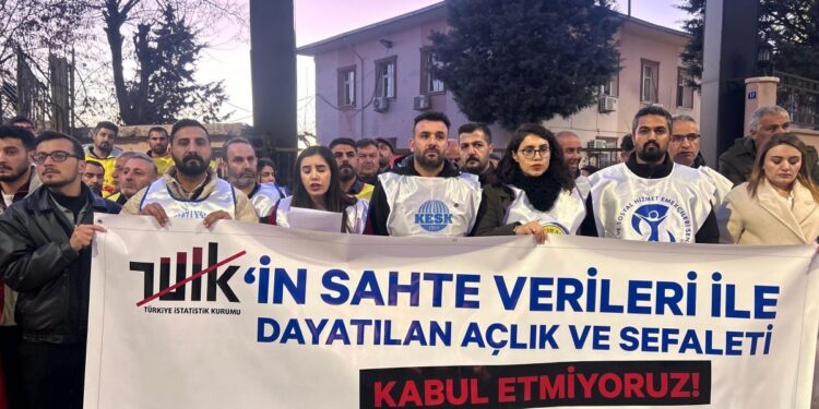 Şirnex’te TUİK’in enflasyon verileri protesto edildi