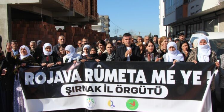 Saldırılara karşı yürüyüş: Bu yol çözüm yolu değildir