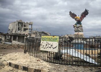 ‘Kobanê’ye saldıran DAİŞ’in akıbetini yaşar’