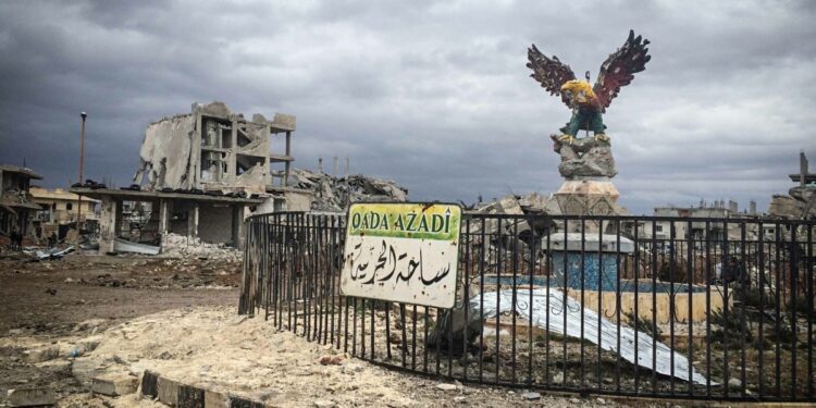 ‘Kobanê’ye saldıran DAİŞ’in akıbetini yaşar’
