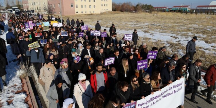 Wan’da Rojin Kabaiş için yürüyüş: Dosyadaki kısıtlılık kaldırılsın