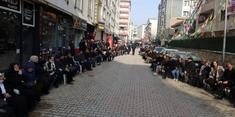 Wan’da Kuzey ve Doğu Suriye’ye destek eylemi