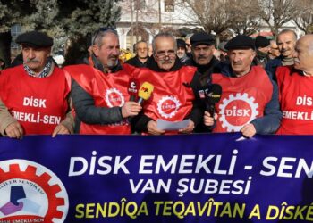 Emekliler 2025’i ‘iktidarın gidiş yılı’ ilan etti!