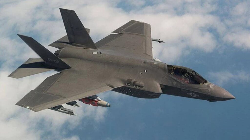 ABD’de F-35 savaş uçağı düştü