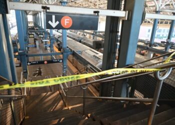 ABD’de metrosunda yakılarak öldürülen kadının kimliği açıklandı