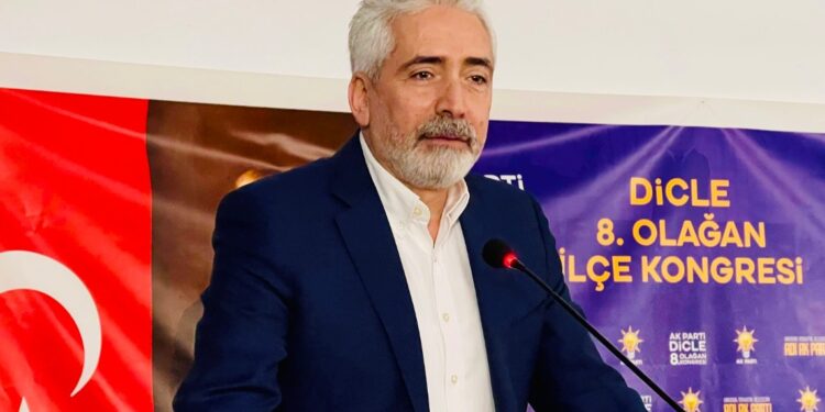 AKP'li Ensarioğlu: 'Öcalan ev hapsine çıkar, Demirtaş tahliye olur'