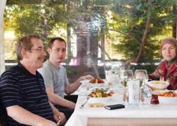 Abdüllatif Şener’in ikinci oğlu Erdoğan’a hakaretten tutuklandı