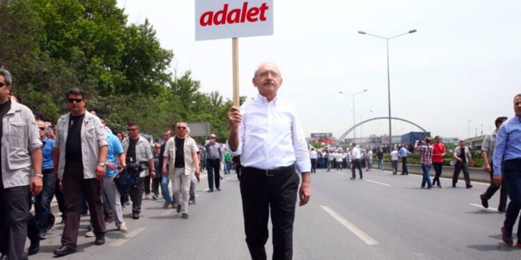 "Adalet Yürüyüşü'ne saldırı girişimi" davasında 3 kişiye hapis cezası