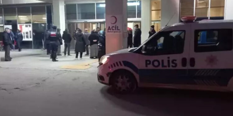 Afyonkarahisar’da iki aile çatıştı; 2 kadın öldü