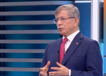 Ahmet Davutoğlu’ndan ‘Öcalan’ açıklaması: “Ev hapsine çıkabilir”