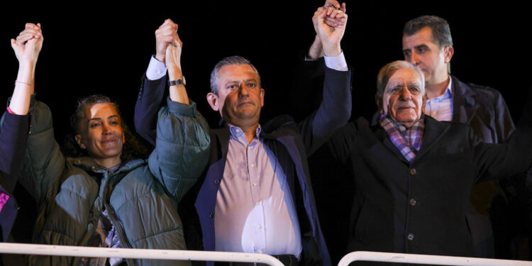 Ali Yaycıoğlu: Muhalefetin elindeki rejimi değiştirme fırsatı kaçtı