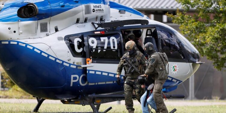 Almanya'da sınır dışını zorlaştıran uygulamalara eleştiri