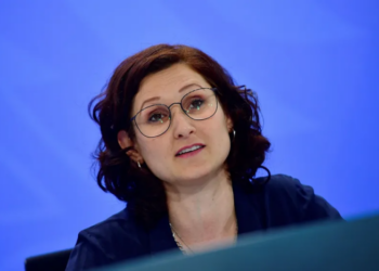 Almanya’nın ayrımcılıkla mücadele komiseri Ferda Ataman, hükümeti X’ten ayrılmaya çağırdı