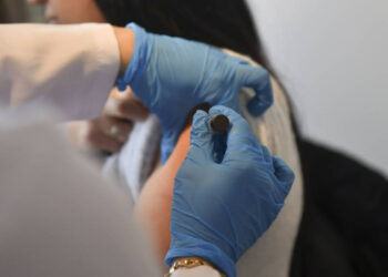 Ankara'da Bin 800 Kişi Ücretsiz HPV Aşısının İlk Dozunu Oldu