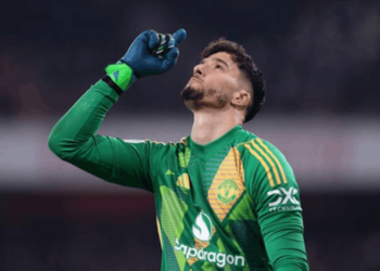 Arsenal'in Kabusu Oldu: İngilizler Altay Bayındır'ı Konuşuyor