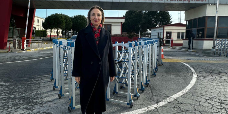 Aylin Nazlıaka Silivri Cezaevi'nde Tutuklu İsimlerle Görüştü